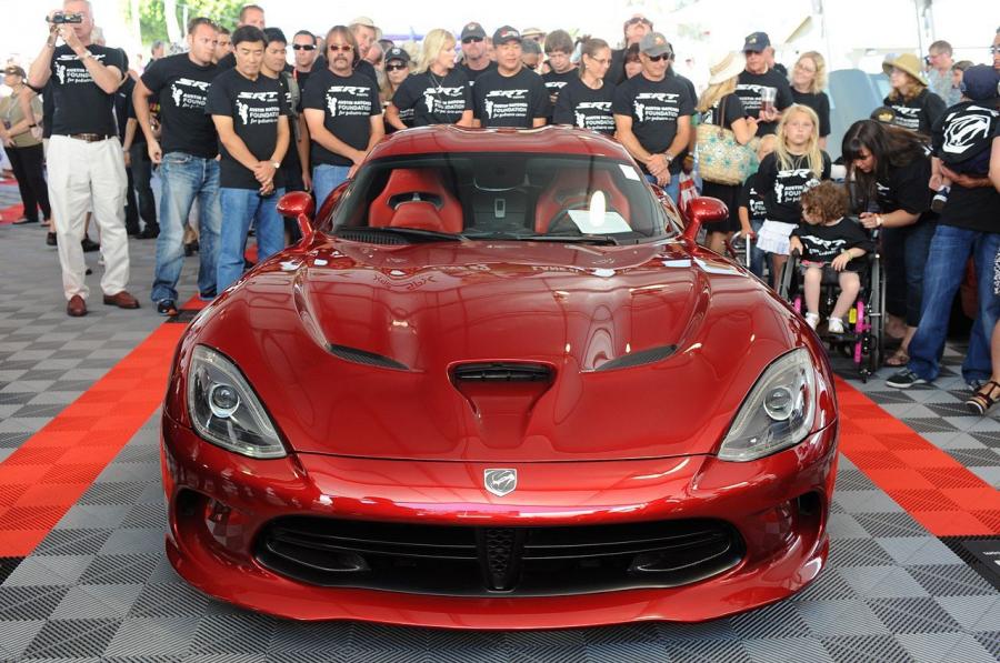  Dodge Viper SRT GTS 2013 года  (фото 9 из 42)